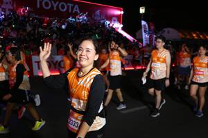 BIB: 2333, 27300
                            <button type="button" onclick="openModal(23071548)" class="btn btn-primary btn-sm float-right btn-popup" data-toggle="modal" data-target=".modal-high-quality">
                        <i class="fas fa-shopping-cart"></i> Add to Cart
                    </button>
                                            <button type="button" onclick="isThisMe(23071548, true)" class="btn btn-success btn-sm float-right btn-popup btn-isme hidden" data-toggle="tooltip" data-placement="bottom" title="นี่คือรูปของคุณใช่ไหม คลิกที่นี่เพื่อเอาเข้าอัลบั้ม">
                        <i class="fas fa-plus"></i> Add to album
                    </button>
                    <button type="button" onclick="isThisMe(23071548, false)" class="btn btn-warning btn-sm float-right btn-popup btn-isnotme hidden">
                        <i class="fas fa-ban"></i> Remove from album
                    </button>